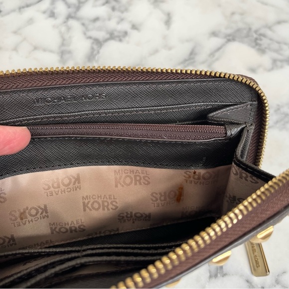 Michael Kors Brown Signature Logo Jet Set Studded Zip Around Continental Wallet - Picture 5 of 8